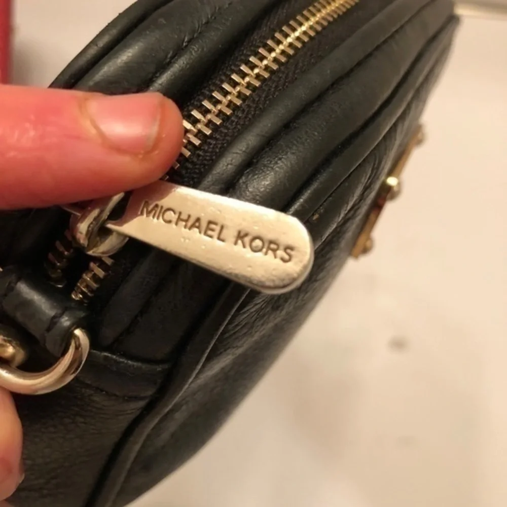 Michael kors mini black leather crossbody bag